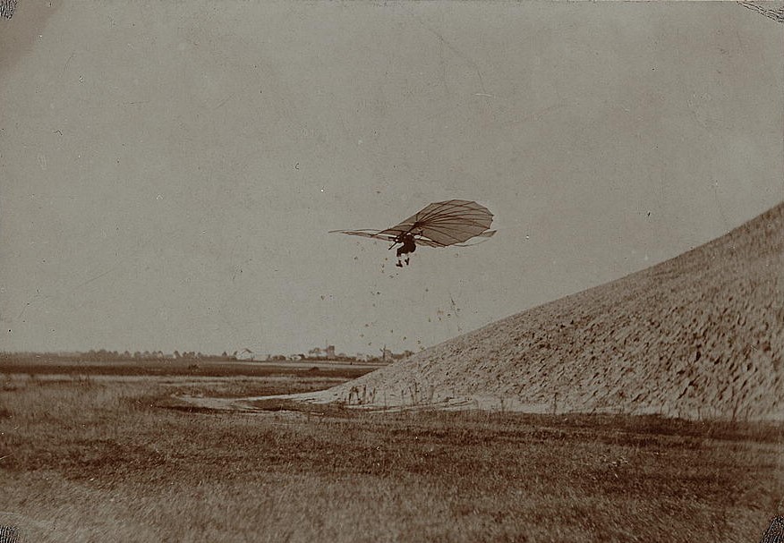 Otto Lilienthal in Flight